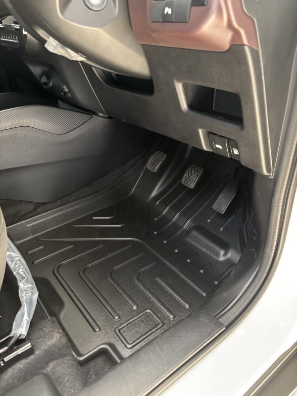 Suzuki Fronx Floor Mats - Image 3