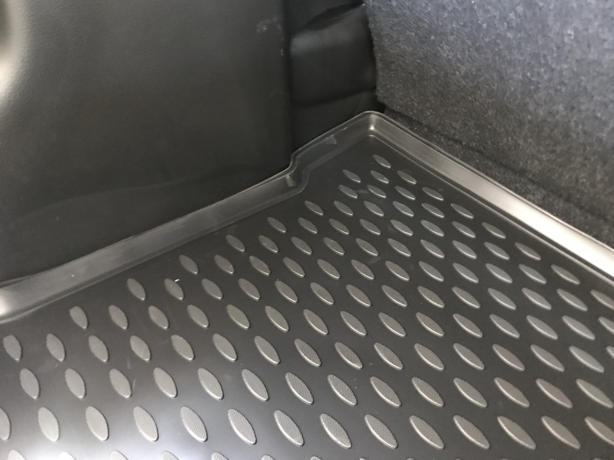 suzuki baleno boot mat