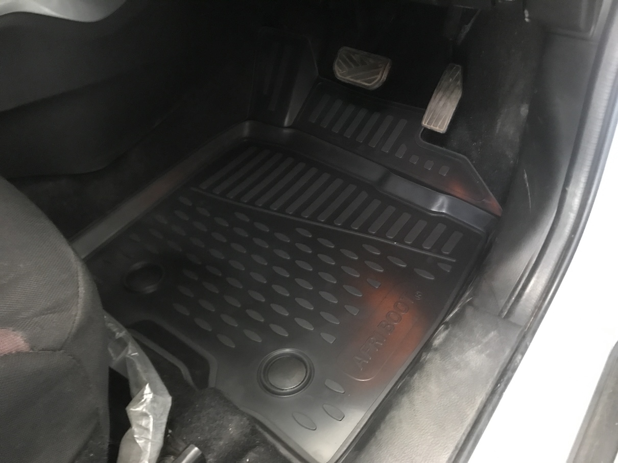 starlet baleno floor mats